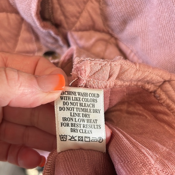 New In Quilted Shacket - Picture 5 of 8